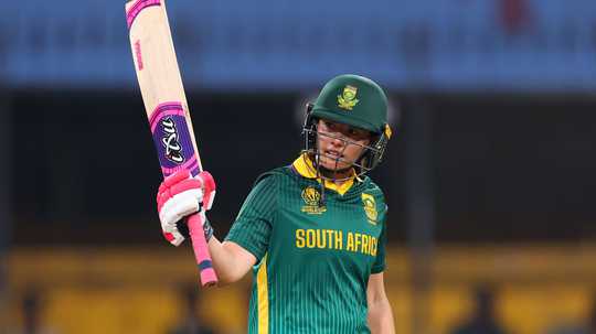 Sune Luus, Miane Smit put South Africa 1-0 up